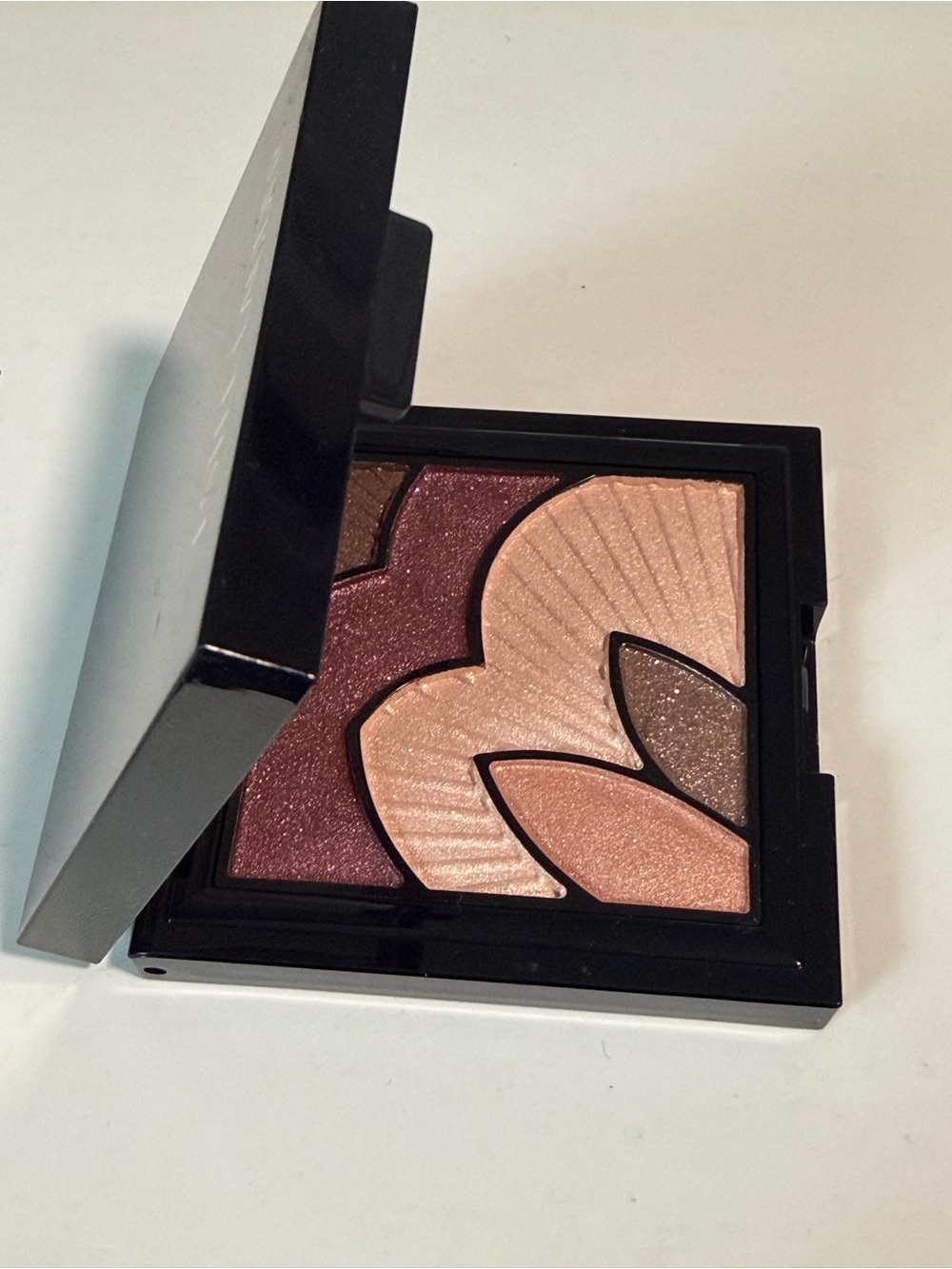 Estée Lauder Pure Color Eye Shadow - Picture 6 of 7